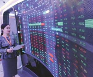 3 năm thăng trầm chứng khoán Việt