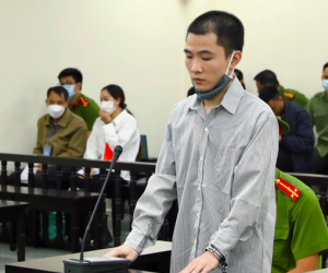 Tuyên án tử hình kẻ đóng đinh vào đầu bé gái 3 tuổi, yêu cầu điều tra người mẹ