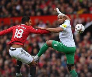 Ronaldo 2 lần bị từ chối bàn thắng, MU chia điểm với Newcastle