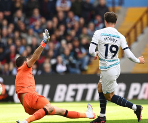 Mount lập cú đúp, Kepa hóa người nhện giúp Chelsea thắng nhẹ Aston Villa