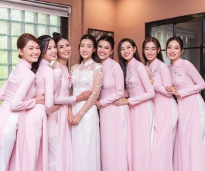 Lễ ăn hỏi của Hoa hậu Đỗ Mỹ Linh và doanh nhân Đỗ Vinh Quang, nhan sắc dàn phù dâu cực phẩm khiến CĐM 'đứng ngồi không yên'