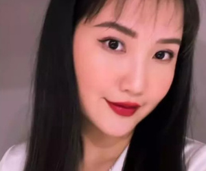 Vợ tiểu thư xuất hiện lạ lẫm sau 1 năm sinh con cho Phan Thành