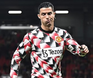 Ronaldo có động thái lạ trước đại chiến Chelsea vs Man United