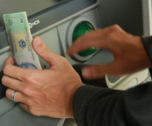 Bày mưu chiếm đoạt nửa tỷ đồng của người khác chuyển nhầm vào tài khoản