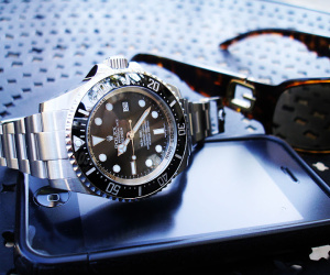 Sao V.League bị kẻ gian lấy trộm iPhone và đồng hồ Rolex