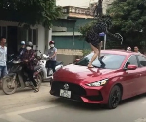 Người vợ trong clip đạp vỡ kính ô tô, cắn đứt tai 'tình địch' đến công an trình diện