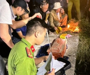 Bắt nóng kẻ đào mồ mả, trộm hài cốt rồi đòi 300 triệu đồng tiền chuộc