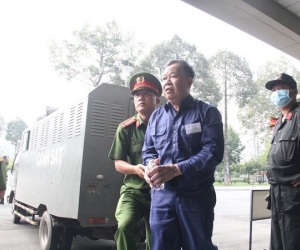 74 bị cáo hầu tòa trong vụ buôn lậu xăng ‘khủng’ ở Đồng Nai