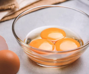 Những người không nên ăn lòng đỏ trứng để tránh bị đột quỵ