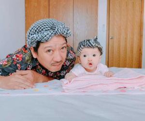 Trường Giang - Nhã Phương lần đầu công khai ảnh lúc sơ sinh của con gái, visual như bản sao 'Mười khó' khiến netizen thích thú