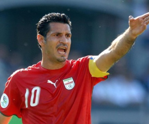 Cựu danh thủ Ali Daei bị chính quyền Iran bắt giữ