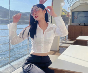 Quỳnh Kool 'cưa sừng làm nghé', khoe body căng đét