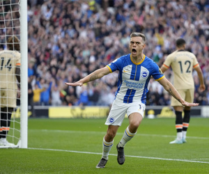 Thua sốc Brighton, Chelsea nguy cơ bị MU qua mặt