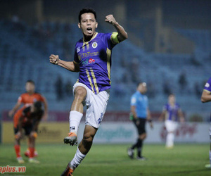 Hà Nội FC thắng đậm SHB Đà Nẵng, trở lại ngôi đầu bảng V.League