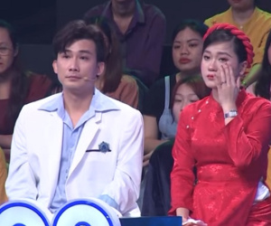 Chí Thiện, Lâm Vỹ Dạ bật khóc khi thấy cố ca sĩ Phi Nhung xuất hiện trên sân khấu