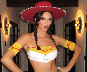 Trang phục Halloween của Kendall Jenner bị chỉ trích là 'hủy hoại tuổi thơ'