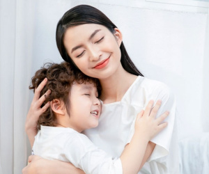 Đêm tân hôn, tôi khóc nghẹn khi nhận món quà từ con riêng của chồng