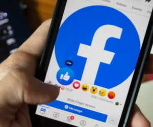 Facebook chuyển sang chế độ biên tập tin tức tự động trước cuối năm nay