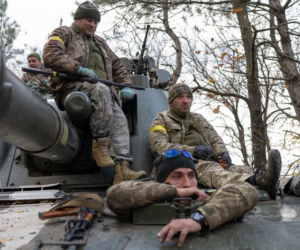 Nga phát tín hiệu rút khỏi Kherson, Ukraine lo bị 'gài bẫy'