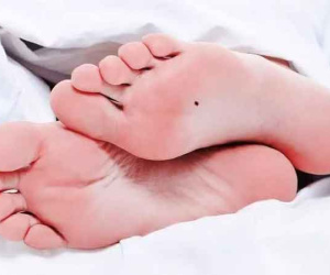 4 nốt ruồi giàu sang trên cơ thể: Có 1/4 cũng sung túc cả đời