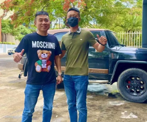 Lan truyền ảnh Quang Linh Vlog đã về Việt Nam, check-in sang chảnh