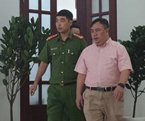 Xét xử cựu Giám đốc BV Mắt TP.HCM: Luật sư đề nghị công khai chứng cứ tại tòa