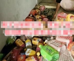 Đến thu tiền khách trọ, chủ nhà giật mình thấy cảnh bên trong