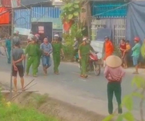 Vô duyên vô cớ, thanh niên dùng rựa chém tới tấp người phụ nữ gục tại chỗ
