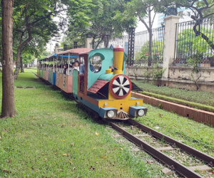 Hà Nội thí điểm phá rào, không bán vé ra vào 3 công viên
