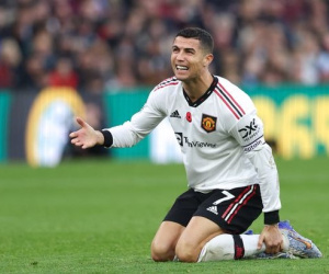 Ten Hag bị yêu cầu 'ngậm miệng' sau giải thích kỳ quặc về Ronaldo