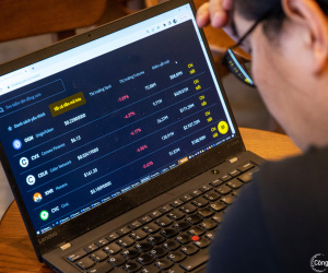 Khủng hoảng thị trường crypto, giá Bitcoin tụt về 17.500 USD