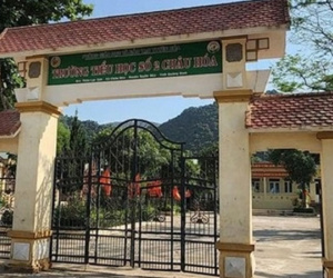 Dân kéo đến trụ sở xã đòi tiền cho Bí thư Đảng ủy xã vay mượn