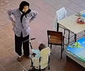 Clip khoảnh khắc cụ bà múa hát bài thiếu nhi cùng các cháu cực dễ thương: 'Ồ sao bé không lắc'