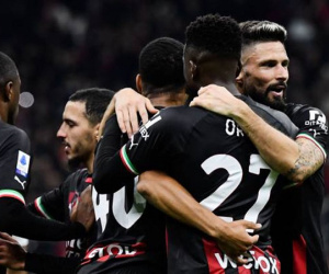 Hạ Fiorentina, Milan leo lên nhì bảng Serie A