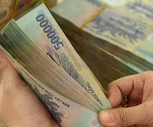 Lương cơ sở tăng lên 1,8 triệu đồng/tháng: Ai được tăng lương?