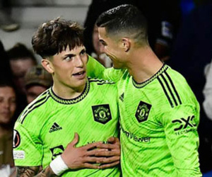 Đồng đội ở Man United thấy chướng tai gai mắt với cuộc phỏng vấn của Ronaldo