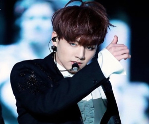 Chân dung sao Kpop hát trong lễ khai mạc World Cup 2022
