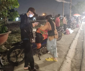 Công nhân mất việc làm, rời khu công nghiệp về quê