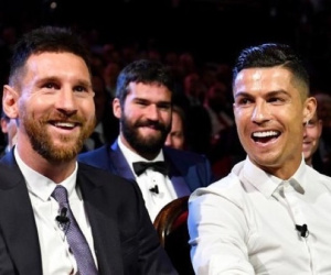 Cầu thủ nào lớn tuổi nhất World Cup 2022?