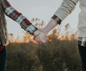 Đưa vợ đến nhà vợ cũ chơi