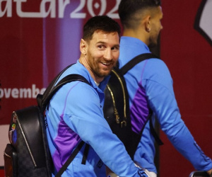 Messi và đồng đội đổ bộ Qatar, sẵn sàng chiến World Cup 2022