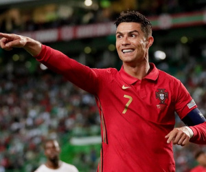 Lịch thi đấu bóng đá hôm nay (17/11): Cơ hội cho Ronaldo