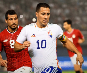 Thua 'quân xanh', Bỉ bộn bề nỗi lo tới World Cup