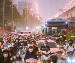 Đề xuất xén dải phân cách giữa đường Nguyễn Xiển, cấm xe khách để giảm ùn tắc