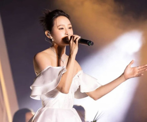Hiền Hồ bất ngờ đón tin vui sau khi 'comeback' chưa lâu, netizen ồ ạt chúc mừng