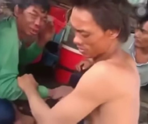 Vụ hành hạ thuyền viên trên tàu cá: Công an lấy lời khai 3 nghi can