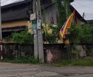 Nhậu say rồi về 'báo' cha mẹ, nghịch tử xô mẹ tử vong