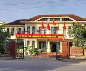 Đình chỉ Phó trưởng phòng Tư pháp vì tình nghi nhận hối lộ