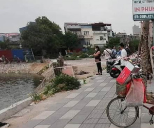 Thi thể người đàn ông nhặt ve chai nổi trên hồ ở Hải Phòng