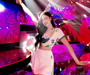 Hot girl mặc áo Brazil bình luận ngô nghê khi góp mặt trong 'Nóng cùng World Cup', bình luận viên vội vàng 'chữa cháy' hộ